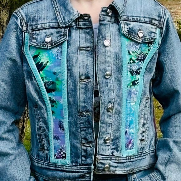Upcycled colorful Boho Jean Jacket with velvet trim and black trim - L - Picture 3 of 3
